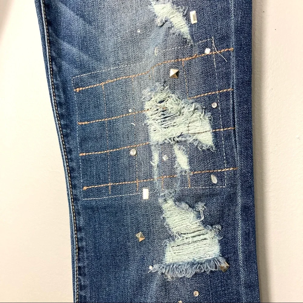 LEVEL 99 Morgan Slouchy Straight Jeans Women’s Size 26 Rhinestone Patched Denim